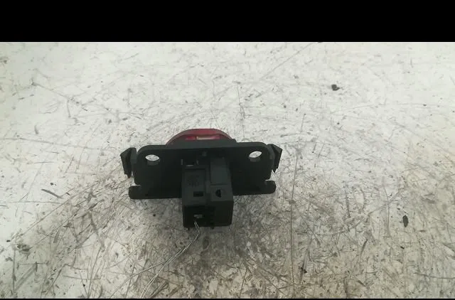 Bouton de warning Peugeot 307 (3A-C) 2.0 hdi 90 (2000-2007) 5 portes occasion