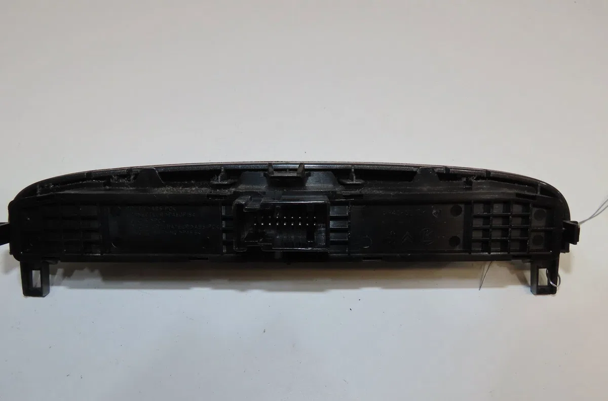 Bouton de warning Peugeot 308 I (4A_, 4C_) 1.6 hdi (2007-2014) 5 portes occasion — photo 2