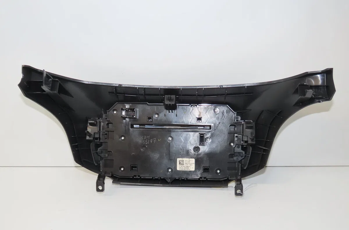 Bouton de warning Peugeot 308 II (LB_, LP_, LW_, LH_, L3_) 1.6 hdi (2013-2021) occasion — photo 2