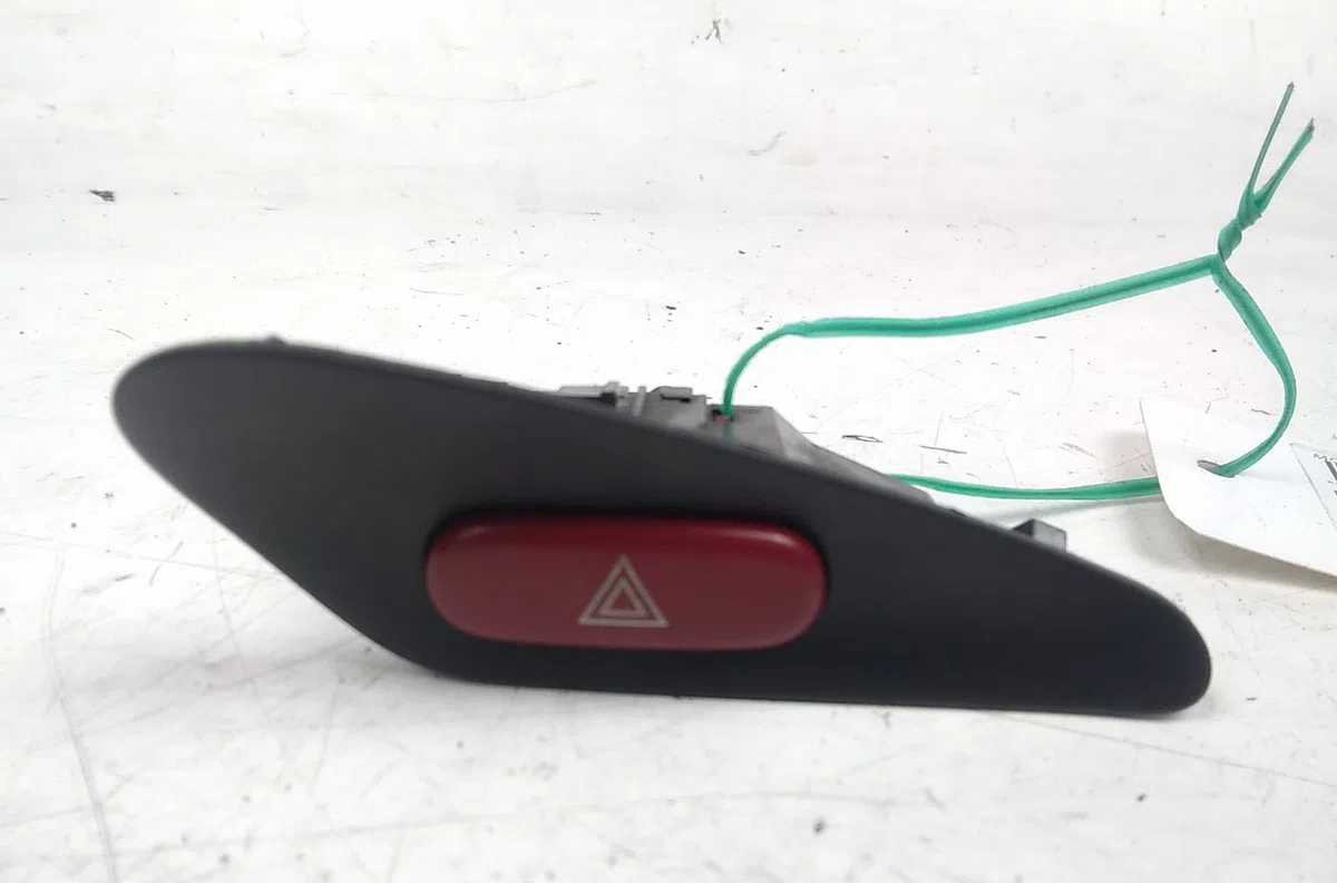 Bouton de warning PEUGEOT 406 2001 occasion