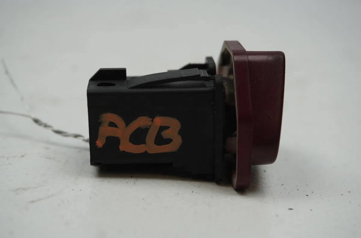 Bouton de warning Peugeot 607 (9D, 9U) 2.0 hdi (2005-2011) occasion — photo 2