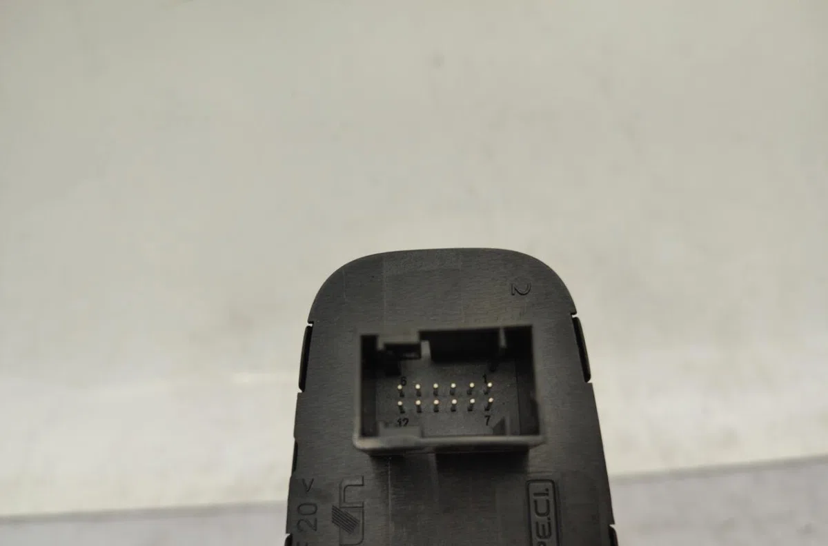Bouton de warning PEUGEOT BIPPER occasion — photo 3