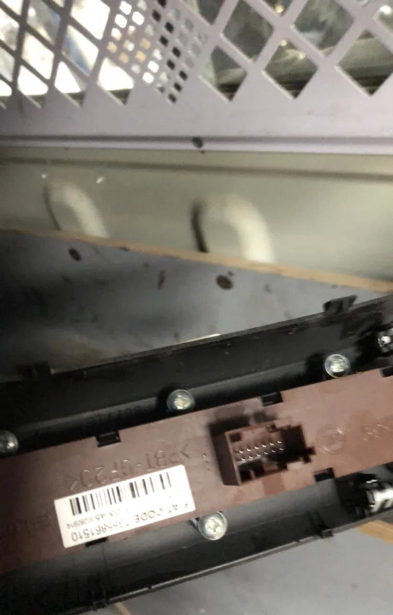 Bouton de warning PEUGEOT BOXER 3 PHASE 2 occasion — photo 3
