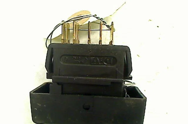 Bouton de warning Renault 19 II Chamade (L53_) 1.9 d (1992-1995) occasion — photo 2