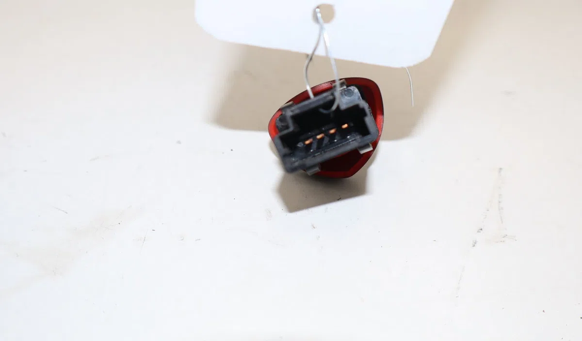 Bouton de warning Renault CLIO II (BB_, CB_) 1.5 dci (b-cb3m) (2005-2010) 3 portes occasion — photo 2