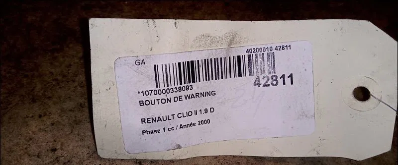 Bouton de warning Renault CLIO II (BB_, CB_) 1.9 d (b-cb0j) (2000-2001) 5 portes occasion — photo 2