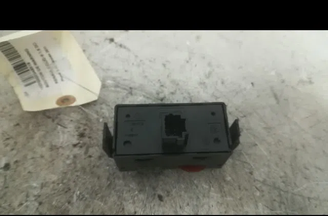 Bouton de warning Renault CLIO III (BR0-1, CR0-1) 1.5 dci (2010-2014) 3 portes occasion — photo 2