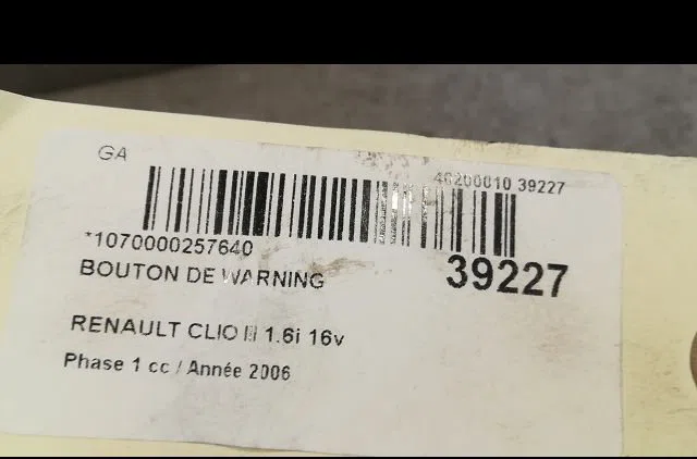 Bouton de warning Renault CLIO III (BR0-1, CR0-1) 1.6 16v (br05, br0b, br0y, br15, br1j, br1m, br1y, cr0b,... (2005-2014
