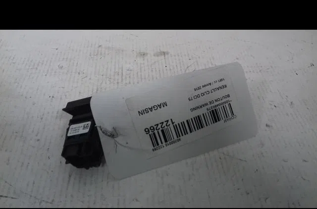 Bouton de warning Renault CLIO IV (BH_) 1.5 dci 75 (2012) 5 portes occasion — photo 2