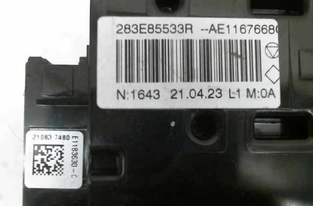 Bouton de warning Renault CLIO V (B7_) 1.0 sce 65 (b7mr) (2019) occasion — photo 2