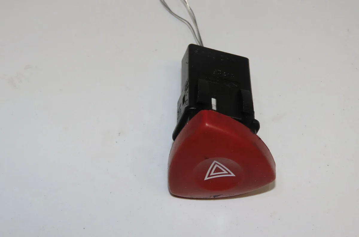 Bouton de warning Renault ESPACE IV (JK0-1_) 1.9 dci (jk0u) (2003-2005) 5 portes occasion