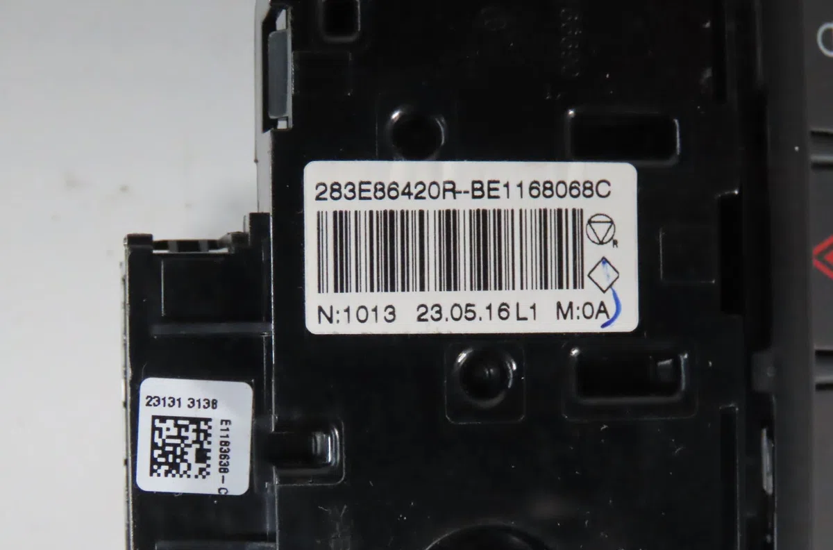 Bouton de warning Renault EXPRESS Camionnette-Monospace 1.3 tce 100 (f6ma) (2021) occasion — photo 2