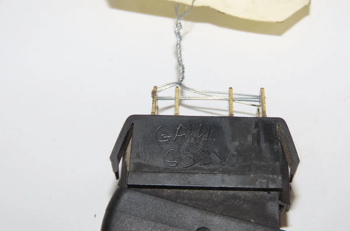 Bouton de warning Renault EXPRESS Camionnette-Monospace (F40_, G40_) 1.6 d (f404) (1986-1998) occasion — photo 4