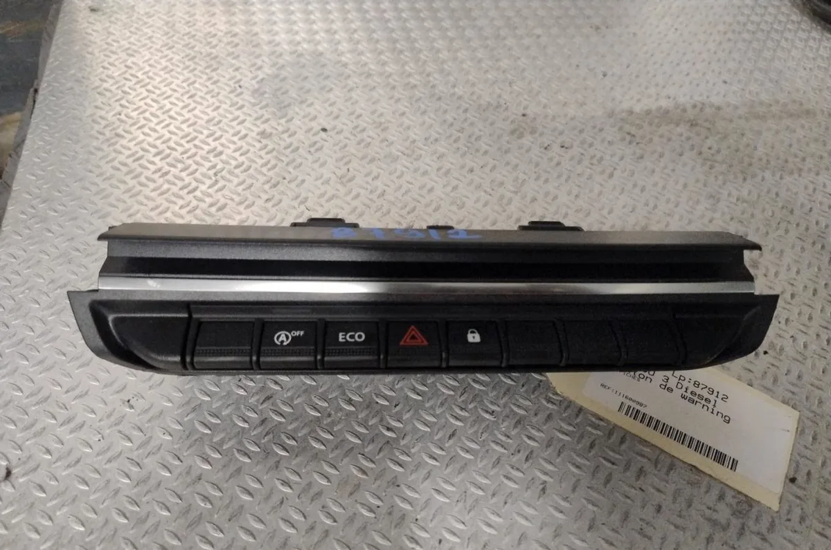 Bouton de warning RENAULT KANGOO 3 KANGOO 3 occasion