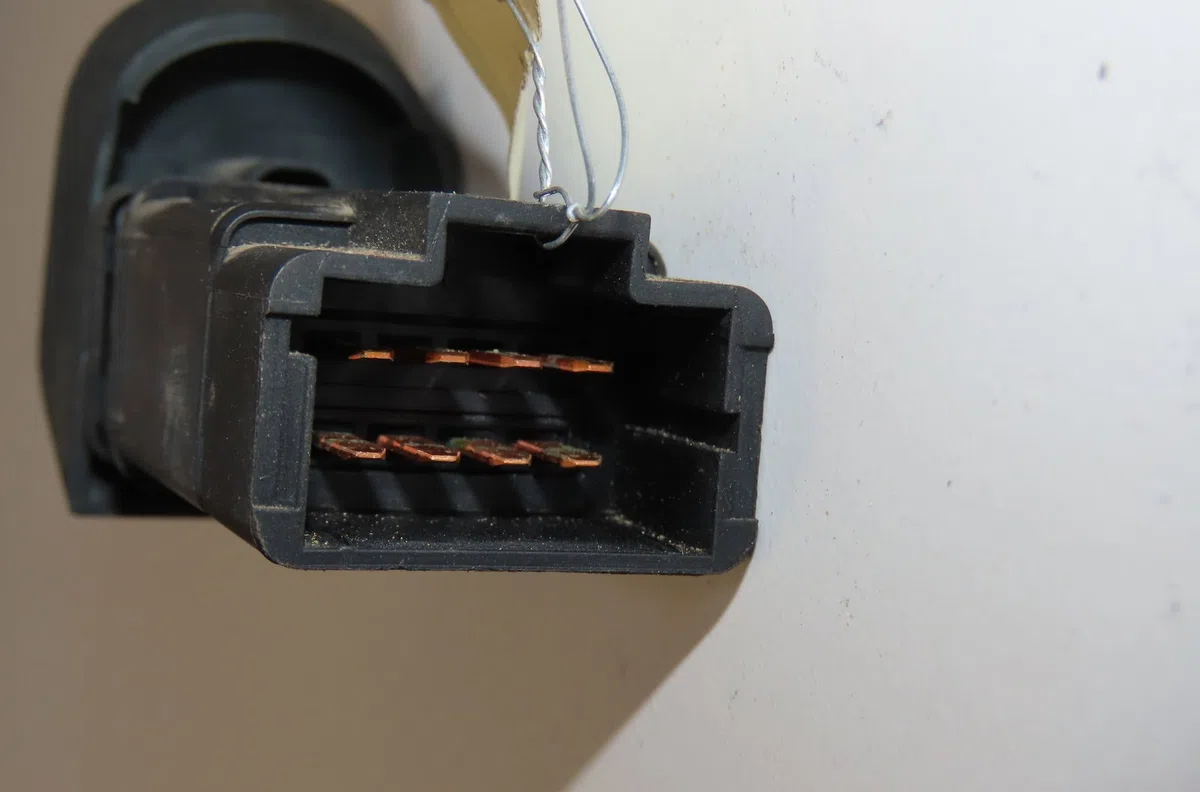 Bouton de warning Renault KANGOO Express (FC0-1_) D 65 1.9 (fc0e, fc02, fc0j, fc0n) (1997) 4 portes occasion — photo 2
