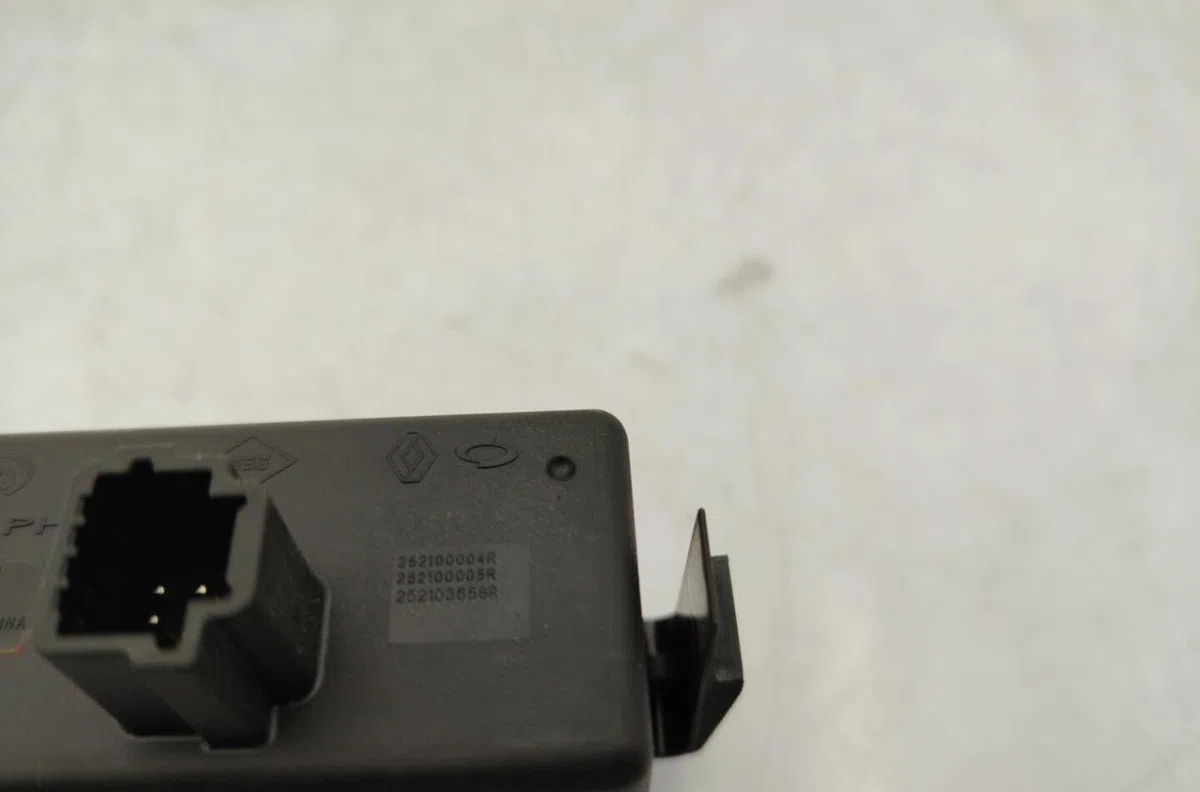 Bouton de warning RENAULT LATITUDE occasion