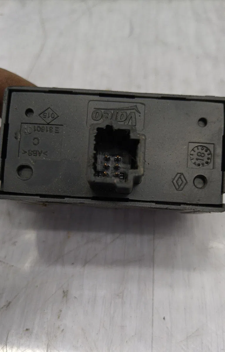 Bouton de warning RENAULT MASTER 3 PHASE 2 occasion — photo 3
