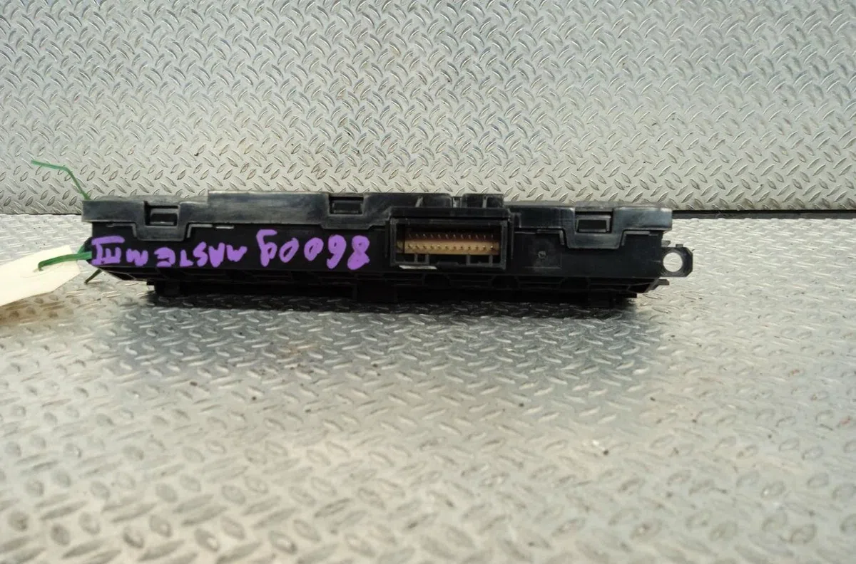 Bouton de warning RENAULT MASTER 3 PHASE 3 occasion