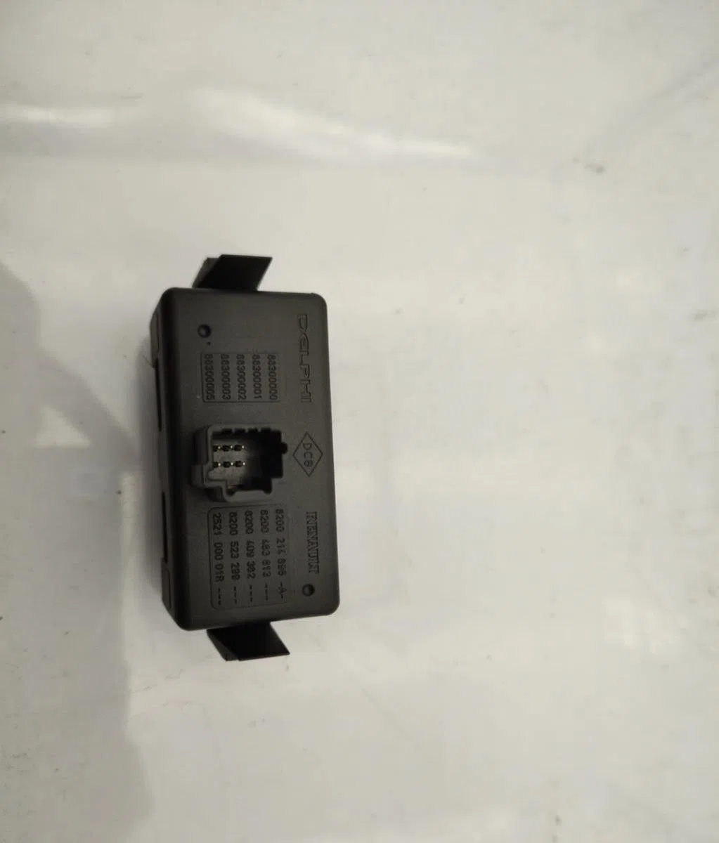 Bouton de warning RENAULT MEGANE 3 PHASE 1 BREAK occasion — photo 2