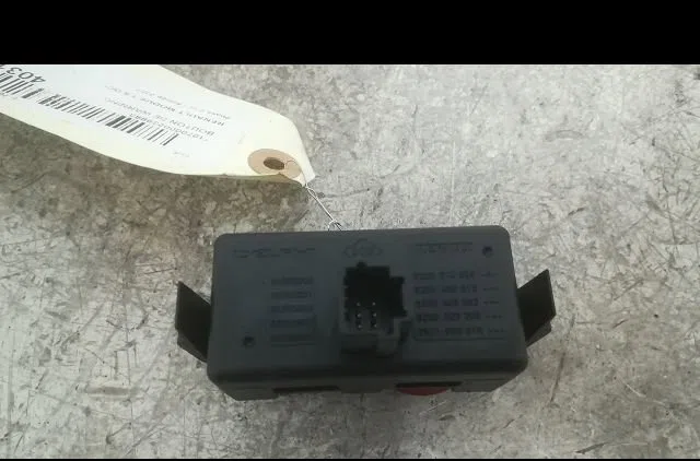 Bouton de warning Renault MODUS - GRAND MODUS (F-JP0_) 1.5 dci (jp0g, jp0h) (2005) 5 portes occasion — photo 2