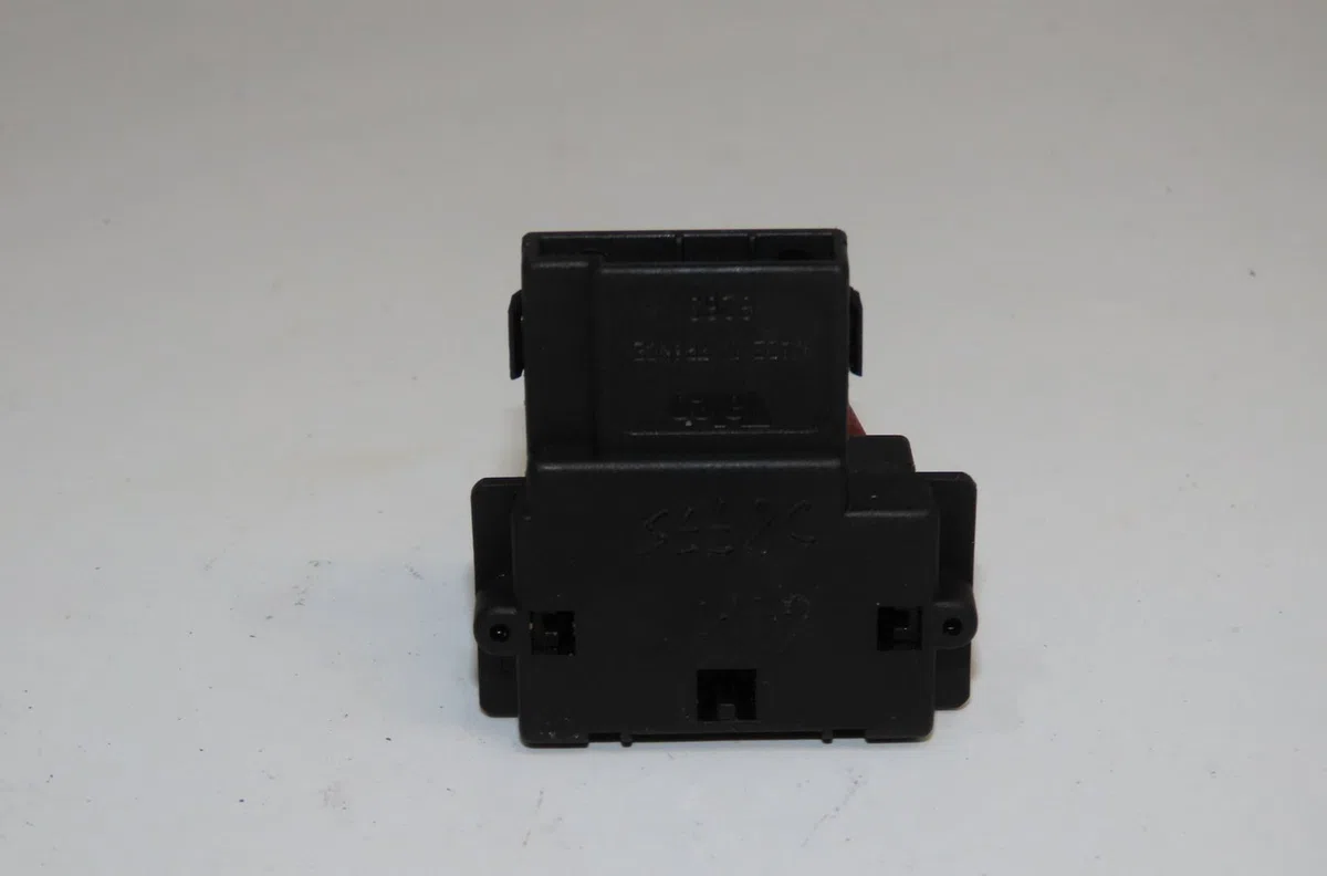 Bouton de warning Renault SAFRANE II (B54_) 2.2 dt (b54g) (1996-2000) 5 portes occasion — photo 2