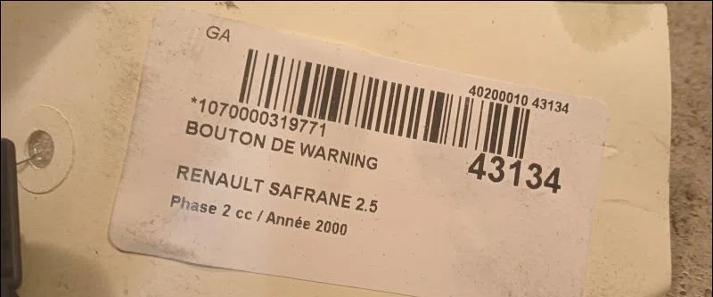 Bouton de warning Renault SAFRANE II (B54_) 2.5 20v (b54f) (1996-2000) occasion — photo 2