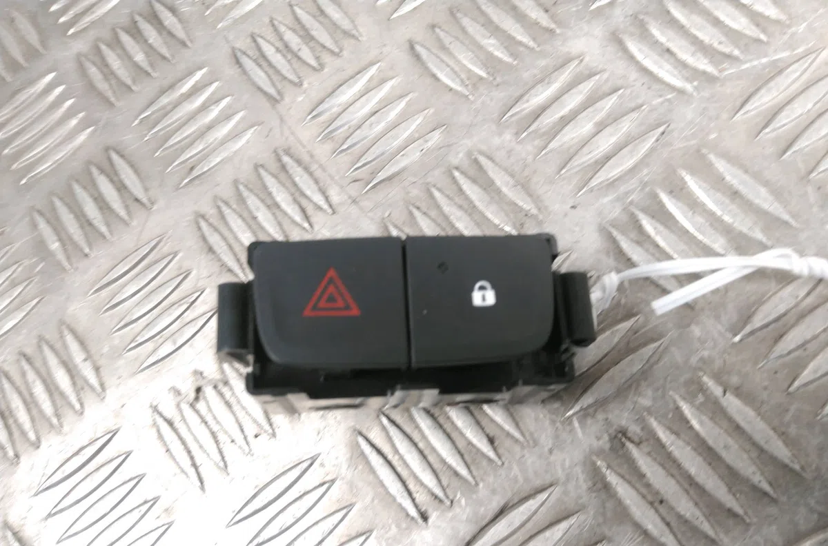Bouton de warning Renault TRAFIC III Camionnette (FG_) 1.6 dci 125 (fgmh) (2015) occasion — photo 2