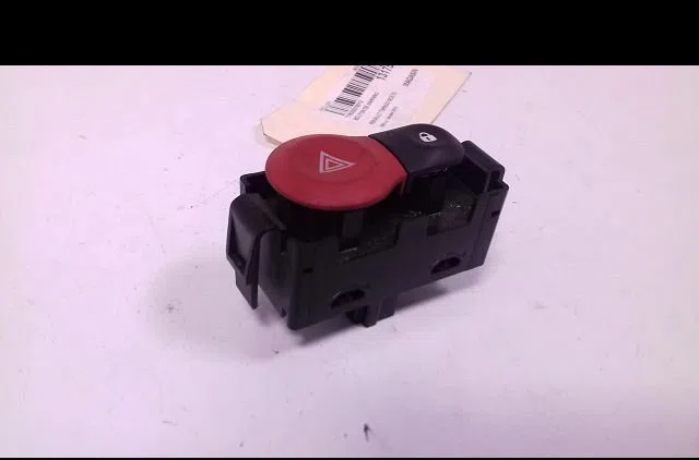 Bouton de warning Renault TWINGO III (BCM_, BCA_) 1.0 sce 70 (2014) 5 portes occasion — photo 2