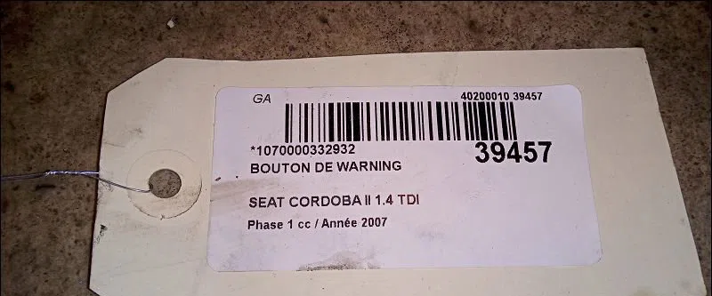 Bouton de warning Seat CORDOBA (6L2) 1.4 tdi (2002-2005) occasion — photo 2