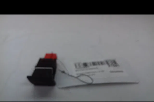 Bouton de warning Skoda FABIA II (542) 1.6 tdi (2010-2014) occasion