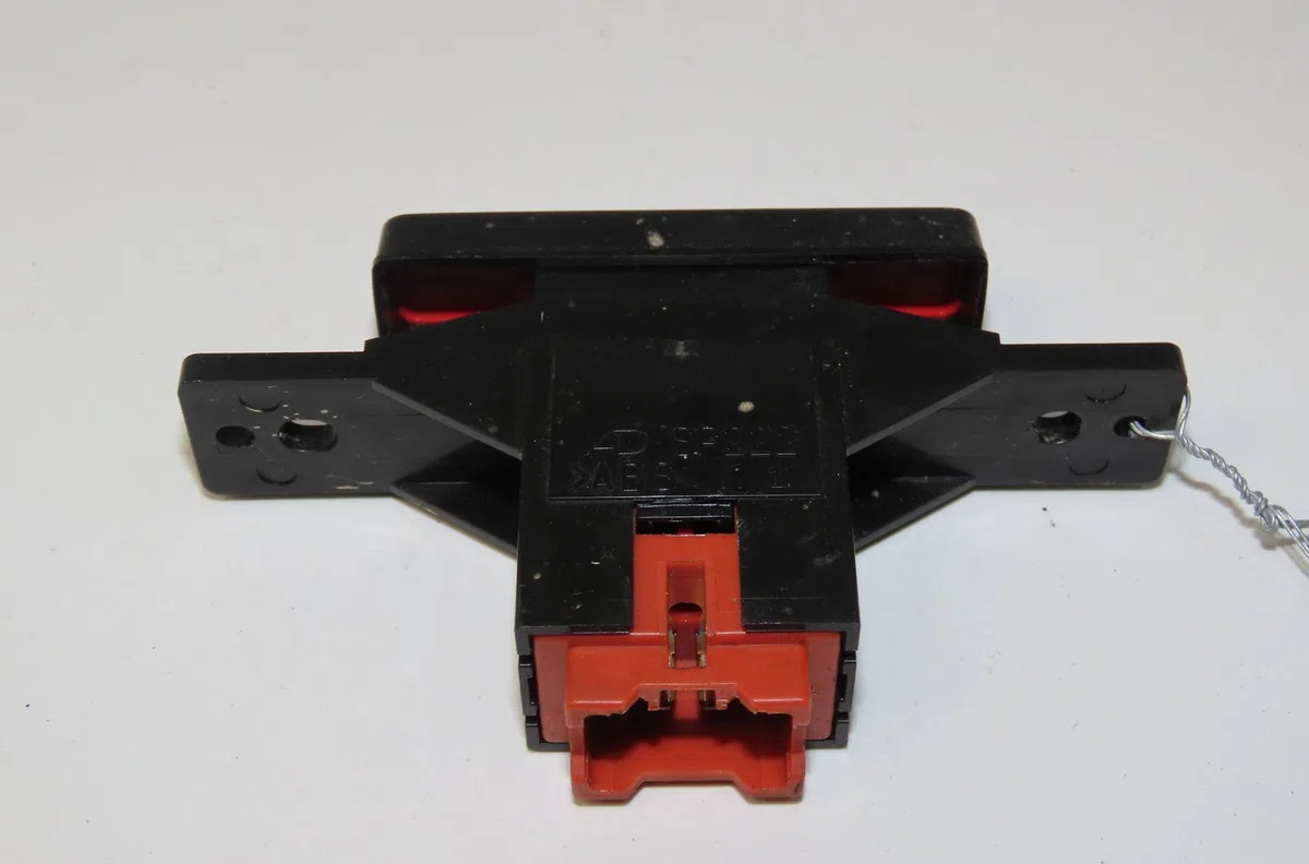 Bouton de warning Suzuki GRAND VITARA II (JT, TE, TD) 1.9 ddis traction intégrale (jt419, td44, jb419wd,... (2005-2015) occasion — photo 2