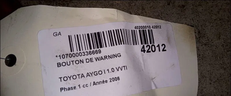 Bouton de warning Toyota AYGO (_B1_) 1.0 (kgb10_) (2005-2014) 5 portes occasion