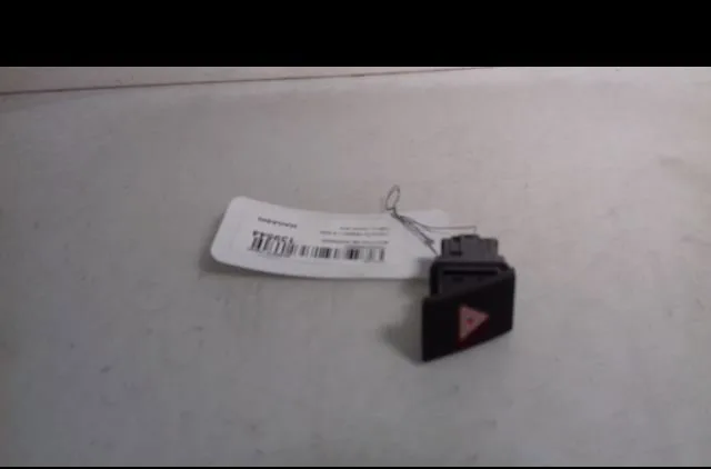 Bouton de warning Toyota VERSO (_R2_) 1.6 d4-d (war20_) (2013-2018) occasion