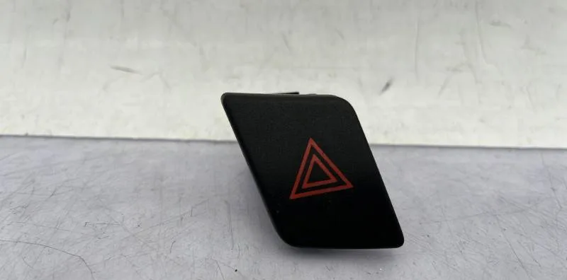 Bouton de warning TOYOTA YARIS 2 PHASE 2 occasion