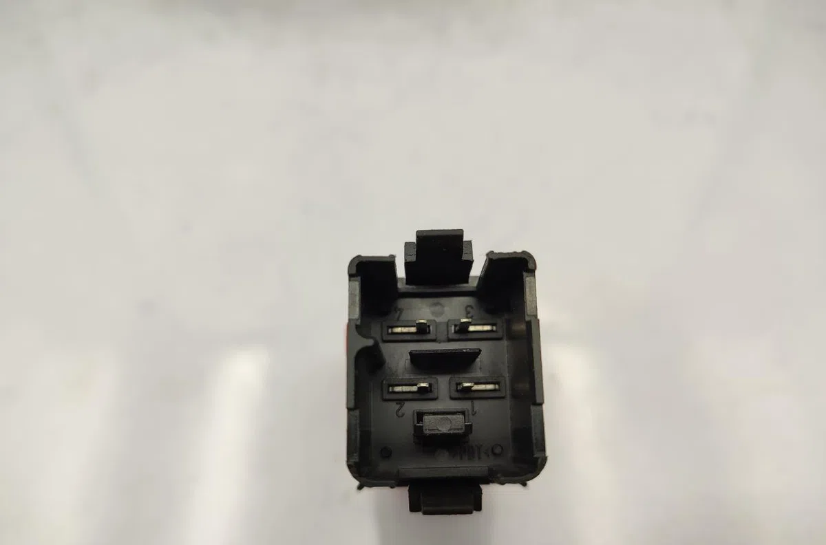 Bouton de warning VOLKSWAGEN TOURAN 1 PHASE 2 occasion — photo 4