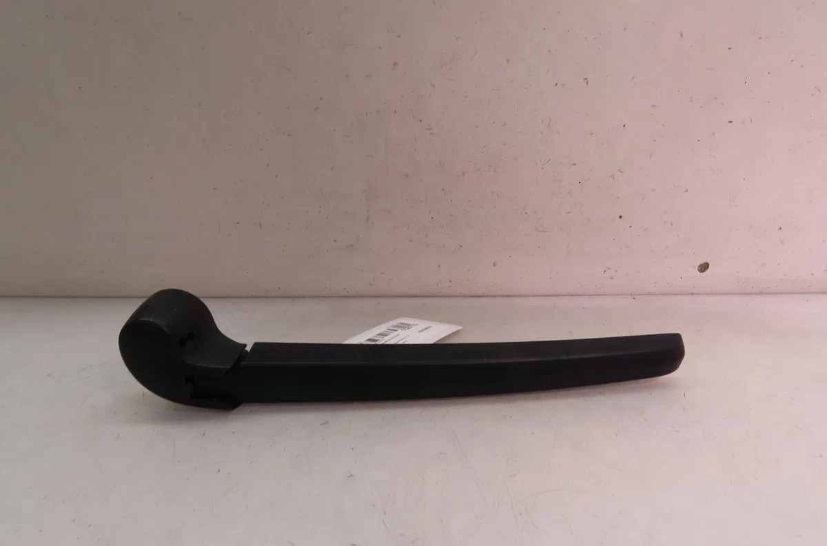 Bras essuie-glace arrière Audi A1 Sportback (8XA, 8XF) 1.2 tfsi (2012-2015) occasion — photo 3