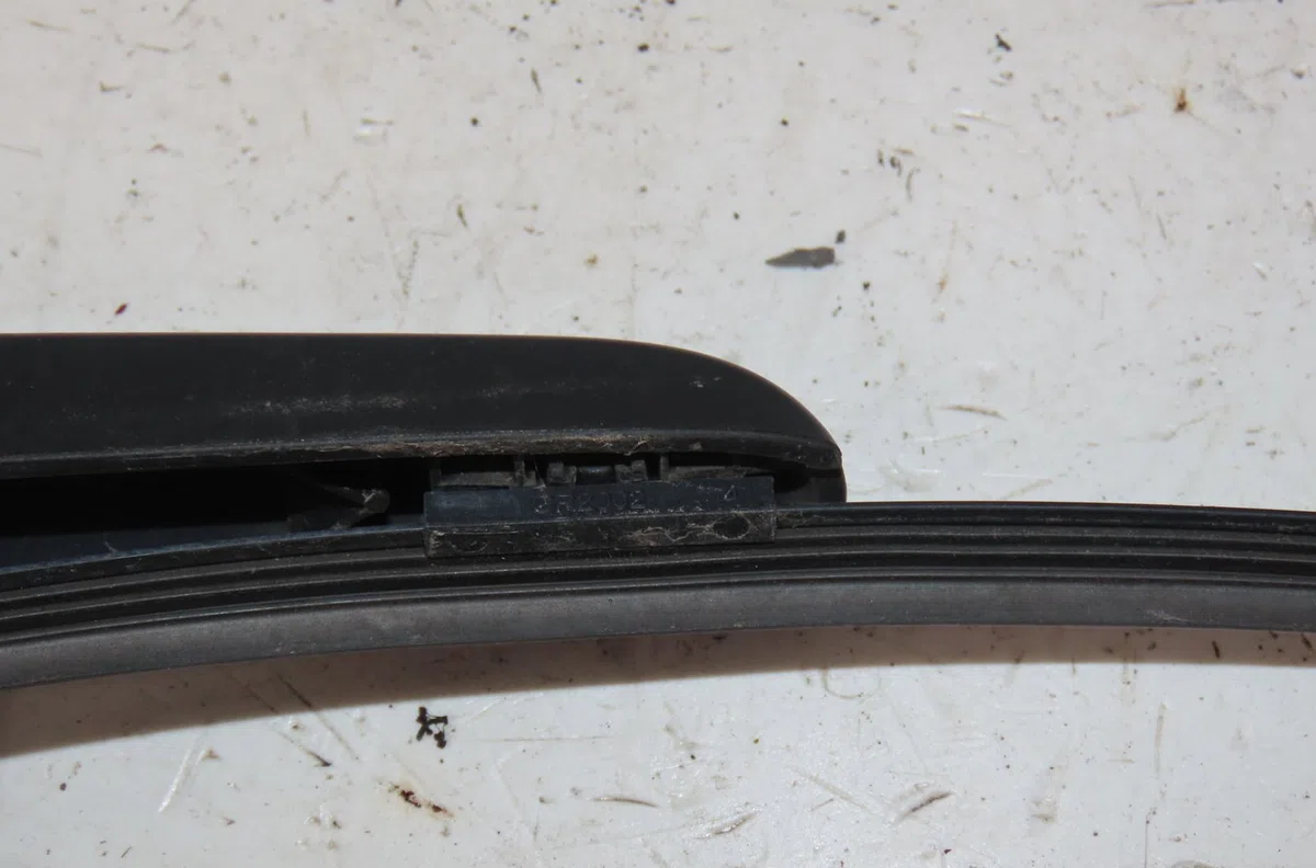 Bras essuie-glace arrière Audi A3 Sportback (8VA, 8VF) 2.0 tdi (2012-2020) 5 portes occasion