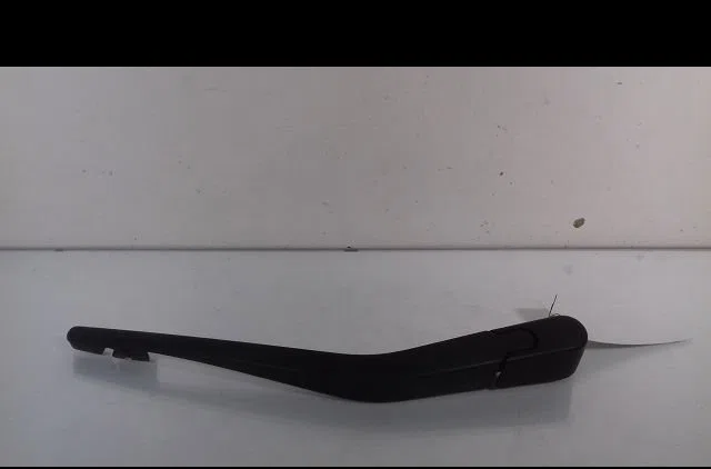Bras essuie-glace arrière Bmw 1 (F20) 120 d xdrive (2012-2015) occasion — photo 3