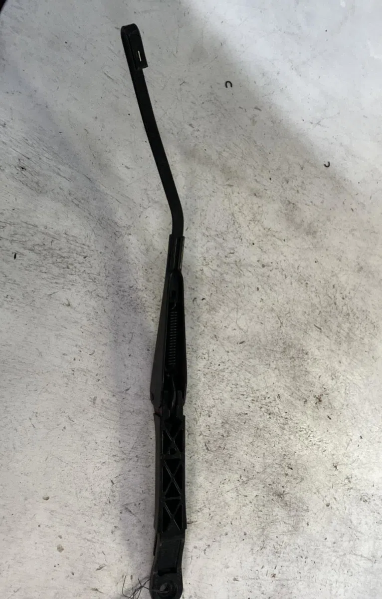 Bras essuie-glace arrière Citroen XM (Y3) 2.1 td 12v (1989-1994) occasion — photo 2