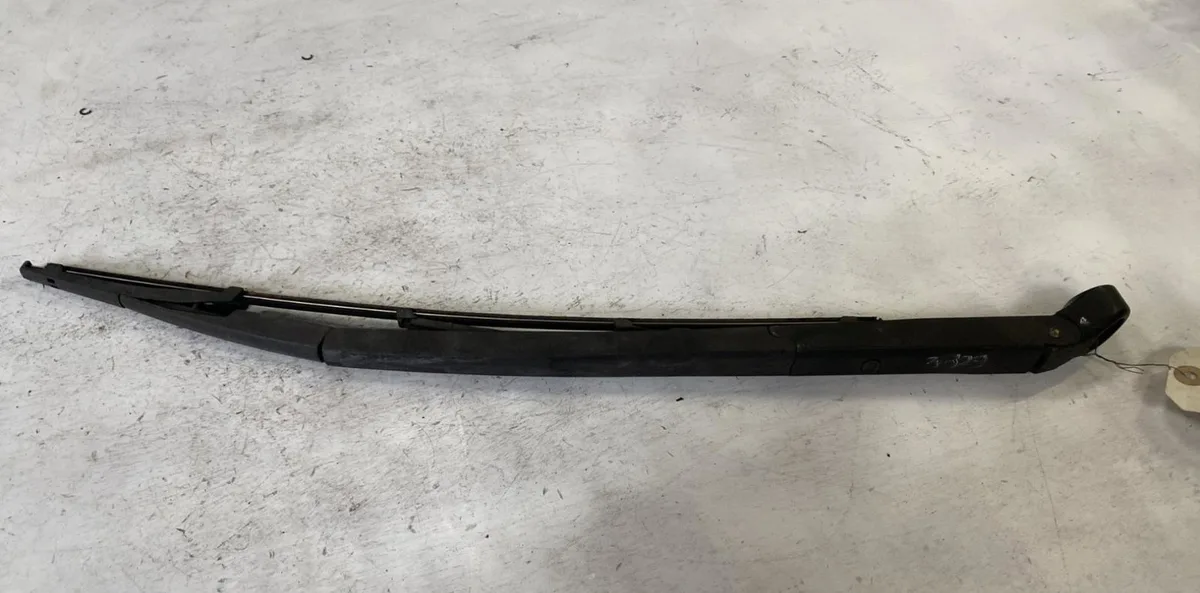 Bras essuie-glace arrière Fiat BRAVA (182_) 1.6 16v (182.bb) (1996-2001) occasion