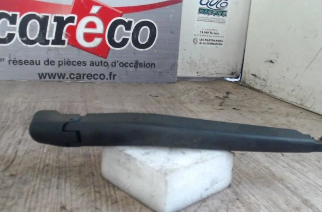 Bras essuie-glace arrière Fiat BRAVO II (198_) 1.9 d multijet (198axb1a) (2007-2014) occasion — photo 2