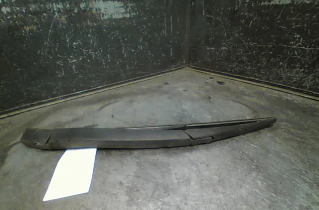 Bras essuie-glace arrière Fiat PUNTO EVO (199_) 1.3 d multijet (199axc1a, 199bxc1a, 199axt1a, 199bxt1a) (2009-2012) 3 portes occasion — photo 3