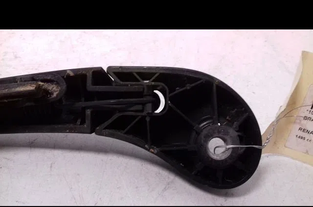 Bras essuie-glace arrière Nissan QASHQAI - QASHQAI 2 I (J10, NJ10, JJ10E) 1.5 dci (2010-2013) 5 portes occasion — photo 3