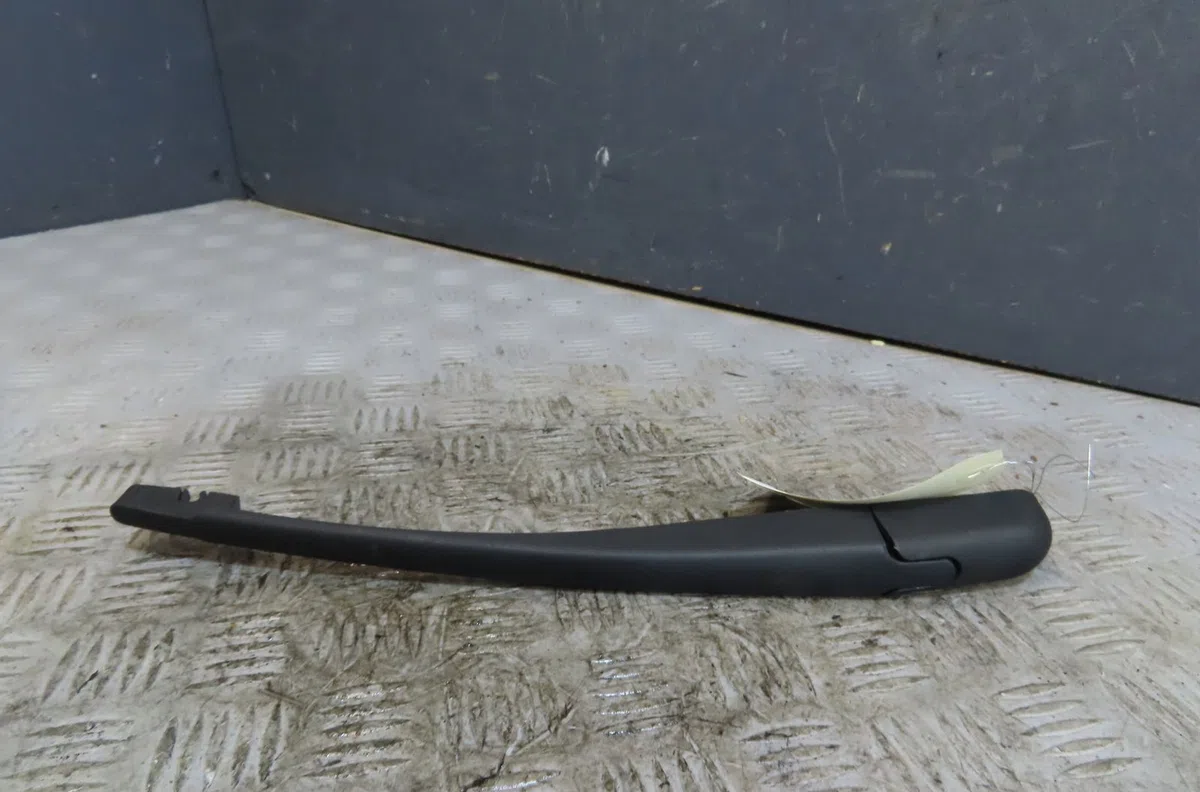 Bras essuie-glace arrière Peugeot 206 (2L_, 2M_) 1.4 i (2lkfwa, 2mkfwa) (2009-2013) 3 portes occasion — photo 3