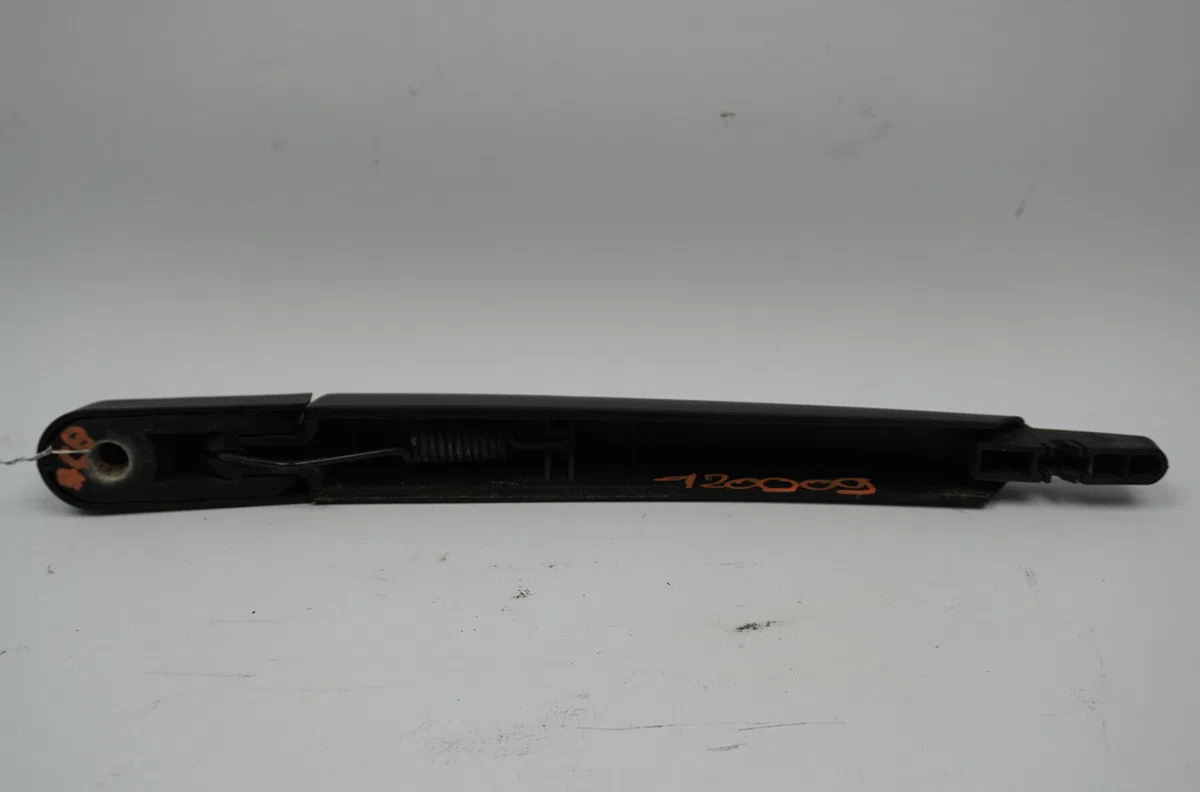 Bras essuie-glace arrière Renault CLIO II (BB_, CB_) 1.6 16v (bb01, bb0h, bb0t, bb14, bb1d, bb1r, bb2kl, bb3g... (1998-2005) occasion — photo 2