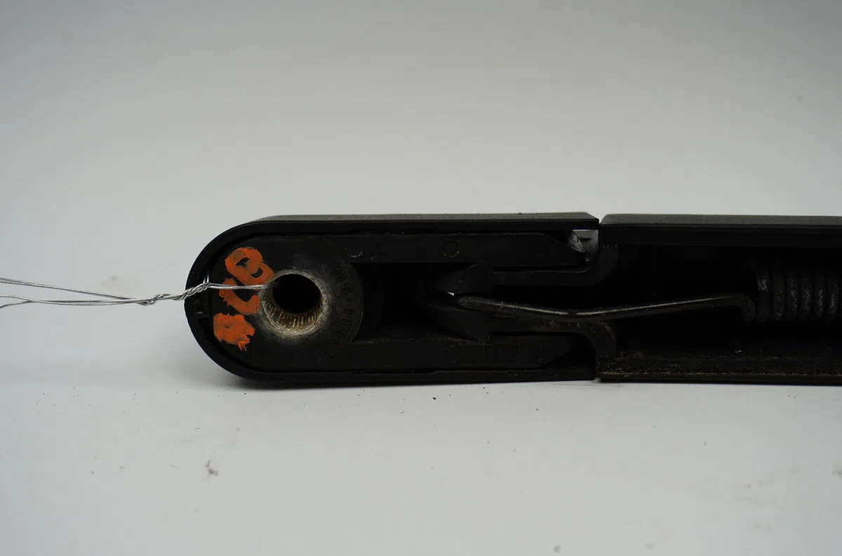 Bras essuie-glace arrière Renault CLIO II (BB_, CB_) 1.6 16v (bb01, bb0h, bb0t, bb14, bb1d, bb1r, bb2kl, bb3g... (1998-2005) occasion — photo 3