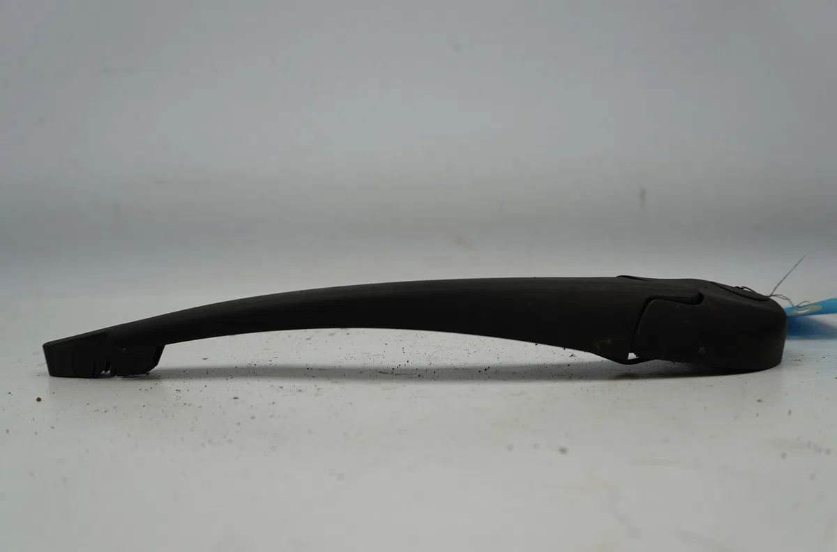 Bras essuie-glace arrière Renault CLIO III (BR0-1, CR0-1) 1.5 dci (br17, cr17) (2005-2012) 5 portes occasion — photo 2