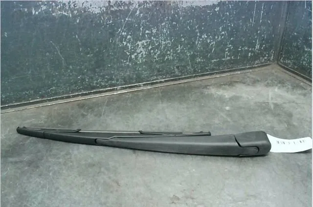 Bras essuie-glace arrière Renault MEGANE III Coupé (DZ0-1_) 1.9 dci (dz0n, dz0j, dz1j, dz1k) (2008-2015) occasion — photo 3