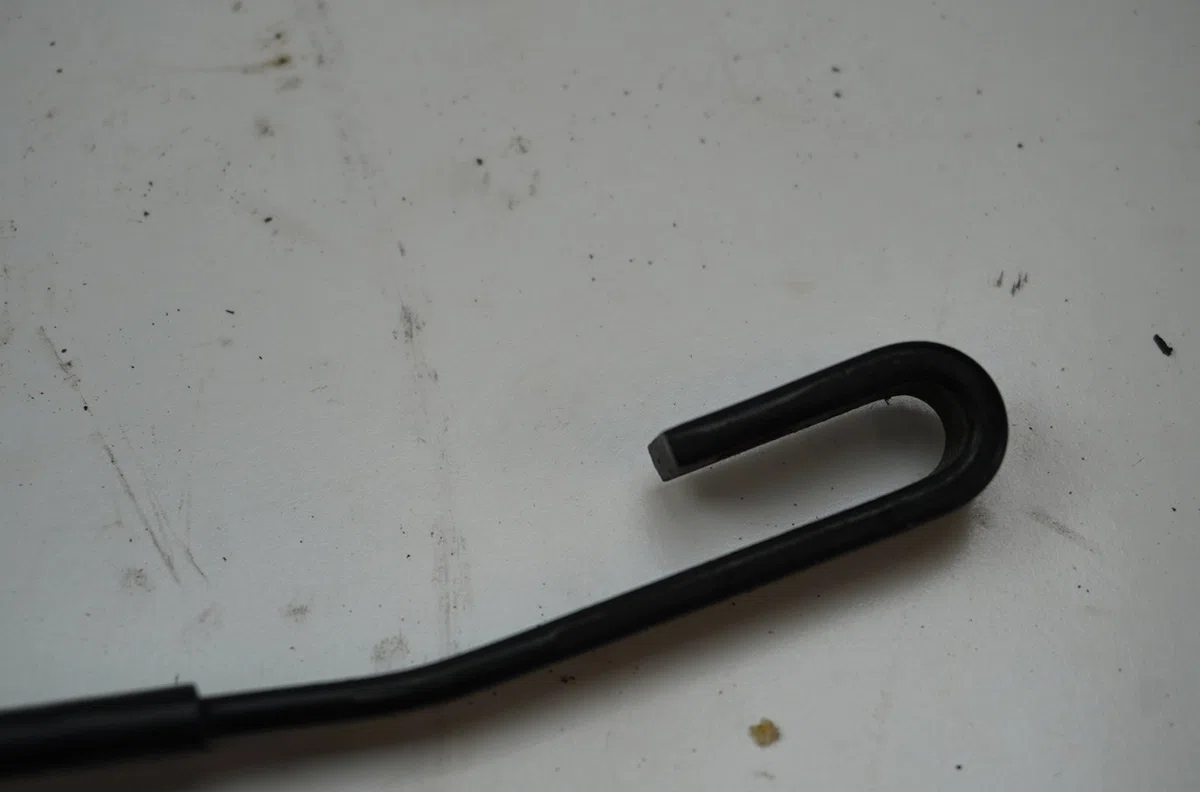 Bras essuie-glace arrière Seat IBIZA III (6L1) 1.9 sdi (2002-2005) occasion — photo 4