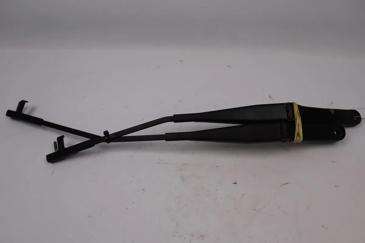 Bras essuie-glace avant Alfa romeo GT (937_) 1.9 jtd (937cxn1b) (2003-2010) 3 portes occasion